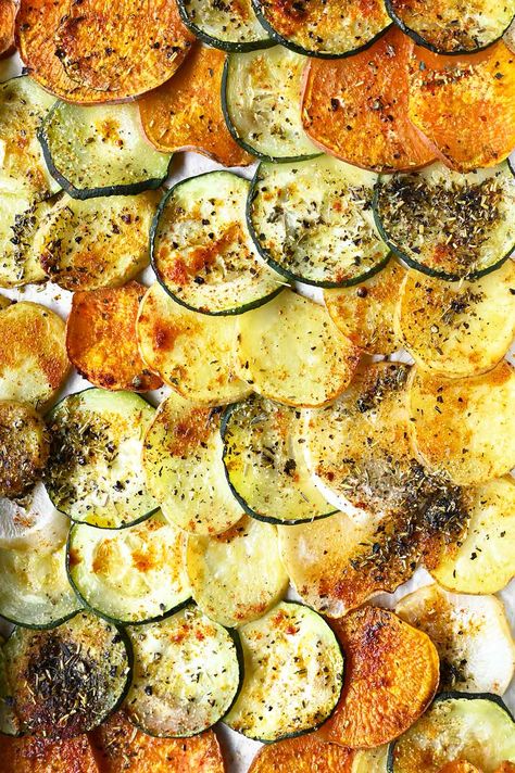 Potato and Vegetable Gratin Vegetable Gratin Recipes, Sweet Potatoes Baked, Sweet Potato Zucchini, Cheesy Potato Gratin, Vegetable Gratin, Vegetable Bake Recipes, Potato Zucchini, Zucchini Gratin, Sweet Potato Gratin