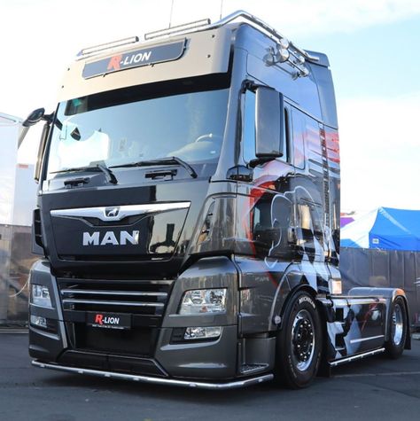 MAN Truck & Bus Ireland 🇮🇪 (@MANTruckBusIre) on Twitter Trucks For Sell, Truk Besar, Man Truck, Man Trucks, Vehicle Signage, Camper Boat, Show Trucks, Truck Art, Volvo Trucks