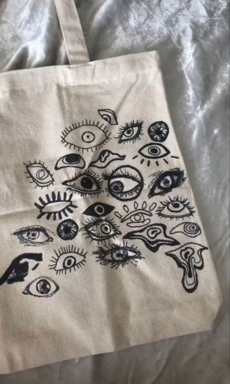 Diy Sy, Astuces Diy, Painted Tote, 자수 디자인, Painted Clothes, Easy Diy Art, Hippie Art, Painting Art Projects, Art Drawings Sketches