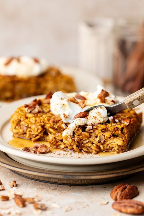 I love all things pumpkin, especially in the fall, and this pumpkin baked oatmeal recipe is one of my absolute favorite meal prep breakfast options. It offers a combination of warm and sweet flavors in a hearty, secretly nutritious breakfast that even my kids happily eat. Easy Oatmeal Bake, Pumpkin Breakfast Casserole, Pumpkin Apple Baked Oatmeal, Pumpkin Spice Baked Oatmeal, Protein Pumpkin Baked Oatmeal, Pumpkin Baked Oatmeal Eating Bird Food, Pumpkin Baked Oatmeal Real Food Dieticians, Pumpkin Baked Oatmeal, Pumpkin Breakfast Recipes