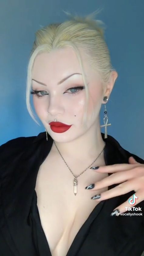 Goth Makeup Blonde Hair, Vocallyshook Makeup, Blonde Goth Makeup, Corp Goth Makeup, Burlesque Makeup, Retro Makeup Looks, Rockabilly Makeup, Corp Goth, Blonde Goth