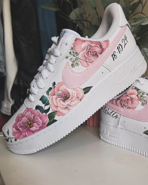 Nikes, Docs, Converse or something else? What would you pick for your #weddingshoes ? 🖤 . . #wedding #docmartens #converse #nike #customshoes #paintedshoes #weddingtips #weddinginspiration Nike Air Force 1 With Flowers, Luxury White Custom Sneakers For Spring, Nike Air Force 1 Flowers, Hand Painted Lace-up Sneakers With White Sole, White Hand Painted Lace-up Sneakers, Air Force 1 Pink, Vans Oldschool, Tenis Air Force, Shoes Air Force