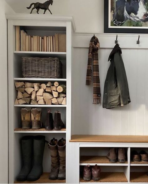 Boot Room Utility, Small Utility Room, Utility Room Designs, Mudroom Design, Garage Conversion, Boot Room, Laundry Mud Room, Utility Rooms, Laundry Room Design