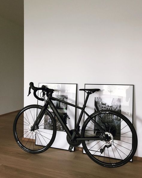 Road Cycling Photography, Passion Aesthetics, Cycling Aesthetic, Biking Aesthetic, Bicycle Aesthetic, Bike Wallpaper, Cycling Girl, Bicycle Workout, Cycling Club