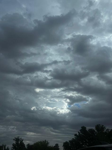 Moody Sky Aesthetic, Dark Cloudy Sky Aesthetic, Gloomy Sky Aesthetic, Grunge Scenery, Cloudy Dark Sky, Dark Clouds Aesthetic, Cloudy Day Aesthetic, Mike Crew, Cloudy Sky Aesthetic