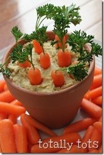 Carrots And Hummus, Healthy Easter Snacks, Easter Appetizers, Mini Carrots, Healthy Easter, Easter Snacks, Veggie Dip, Easter Dinner, Easter Brunch