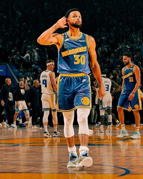 NBA on Instagram: "The only player to average 30+ points on 50/40/90 shooting was Steph Curry in 2015-16. He's currently on pace to do it again. WARRIORS/SUNS: 10:00pm/et on ESPN" Steph Curry Cool Pics, Do It Again, Steph Curry Cold Photos, Steph Curry Shooting, Steph Curry Wallpapers, Curry Nba, Stephen Curry Wallpaper, Curry Warriors, Curry Wallpaper