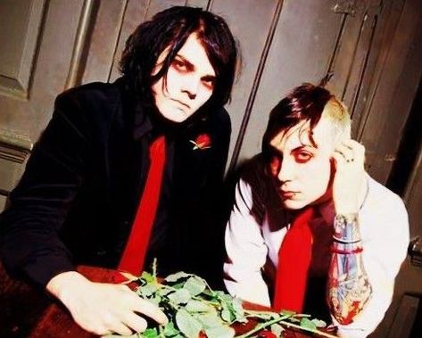 Gerard And Frank, Emo Men, I Love Mcr, Sweet Revenge, Mikey Way, Frank Iero, Gerard Way, Emo Bands, My Chemical