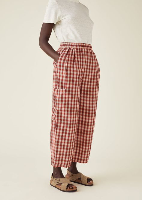 Stile Casual Chic, Gingham Linen, Gingham Pants, Simple Clothing, Pocket Pants, Look Casual, Look Chic, Sewing Clothes, For The Home