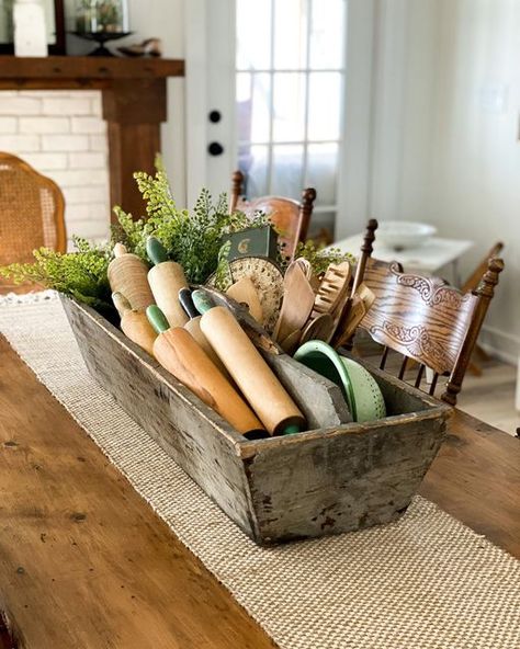 Jodi on Instagram: "This past weekend consisted of moving all the “things” to new spaces. Same old stuff, feels like a new place! Do you do this too? #springstyles #antiques #rollingpins #farmhousetable" Antique Kitchen Utensils Display Ideas, Rolling Pin Display Ideas, Rolling Pin Display, Vintage Market Booth, Kitchen Vignettes, Vintage Farmhouse Decor, Spring Table, Antique Farmhouse, Antique Decor