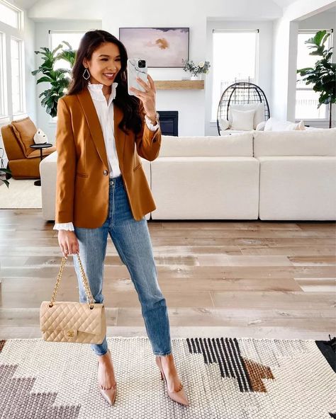 Brown Blazer Fall Outfit, Tan Blazer And Jeans Outfit, Light Brown Blazer Outfits For Women, Suede Blazer Outfit Women, Brown Corduroy Blazer Outfit, Caramel Blazer Outfit, Rust Blazer Outfit, Light Brown Blazer Outfit, Fitted Blazer Outfit