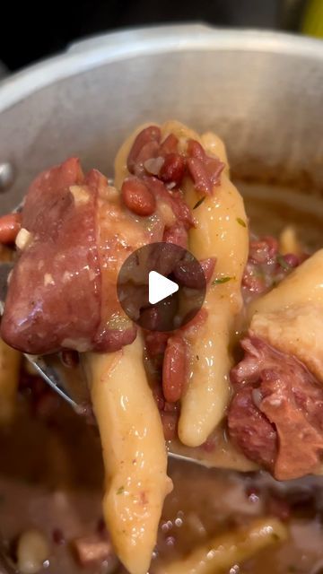 Jamaican Stew Peas With Pigs Tail, Stew Peas With Pigtail, Pigtail Recipes, Stew Peas Jamaican Recipe, Souse Meat Recipe, Red Beans And Sausage Recipe, No Meat Dinners, Jamaican Stew, Jamaican Stew Peas