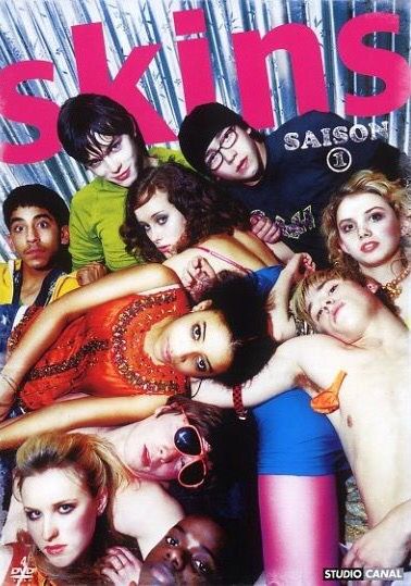 Skins❤️ College Dorm Posters, 2000s Posters, Y2k Posters, Skins Uk, Septième Art, Dorm Posters, Movie Poster Wall, Indie Movies, Poster Room