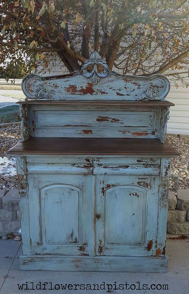 classic beauty, cleaning tips, home decor, home maintenance repairs, painted furniture, painting Wooden Chest Of Drawers, Repainting Furniture, Shabby Furniture, Revamp Furniture, Rustic Vintage Decor, Chest Furniture, Primitive Furniture, Furniture Rehab, Wooden Drawers