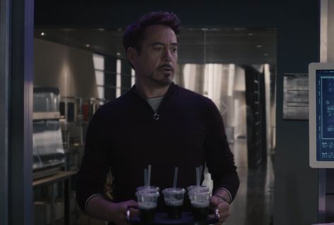 Tony Stark Age Of Ultron, Ultron Wallpaper, Mcu Screencaps, Avengers Age Of Ultron, Iron Man Tony Stark, Avengers Age, Marvel Actors, Age Of Ultron, Avengers Movies