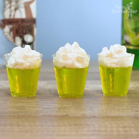 Scooby Snack Jello Shot 🍍🍈 | We turned scooby snacks into jello shots! 🍍🍈 | By Tipsy Bartender | Facebook Scooby Snack Drink Recipe, Scooby Snack Drink, Scooby Snack Cocktail, Scooby Snack Shot, Rum Jello Shots, Rum Shots, Jello Shot Cups, Pineapple Jello, Jelly Shots