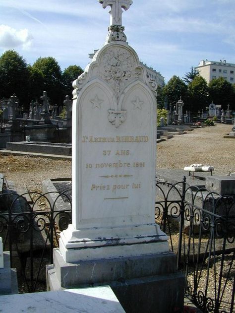 Arthur Rimbaud (1854 - 1891) - Charleville-Mezieres Cimetière Charleville-Mezieres Departement des Ardennes Champagne-Ardenne, France Decadent Movement, Arthur Rimbaud, French Village, Cemetery Headstones, Famous Graves, Writers And Poets, Cool Books, French Culture, Halloween Stuff