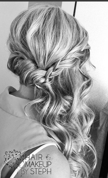 Wedding Hairstyles That Are Half Up But Fully Beautiful Side Curls, Mermaid Waves, Loose Braids, Side Hairstyles, Open Hairstyles, Bohol, Wedding Hair And Makeup, Hair Envy, Bride Hairstyles