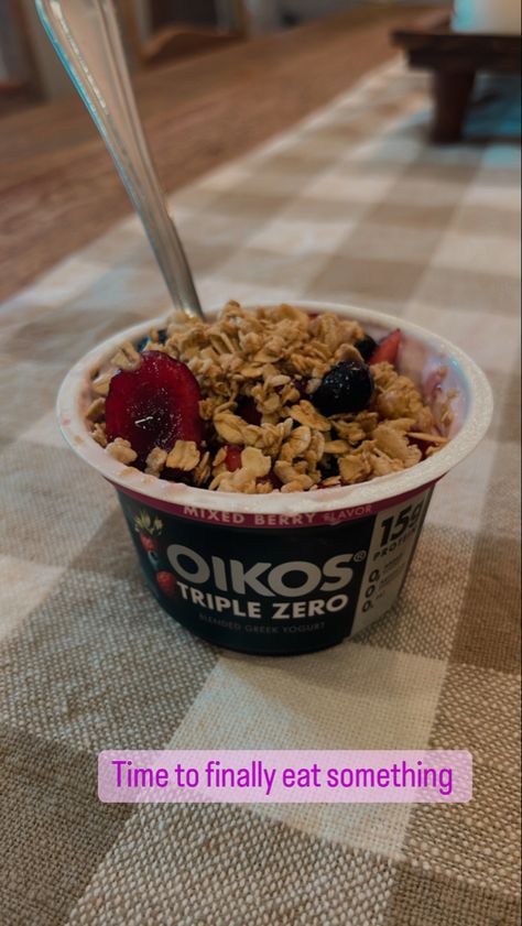 High Protein
Yogurt 
Oikos
Granola 
Parfait 
Black Cherry 
Snacks 
Healthy snacks Oikos Protein Yogurt, Yogurt Mix In Ideas, December Food, Oikos Yogurt, High Protein Yogurt, High Protein Snack, Berry Yogurt, Protein Yogurt, Black Cherries