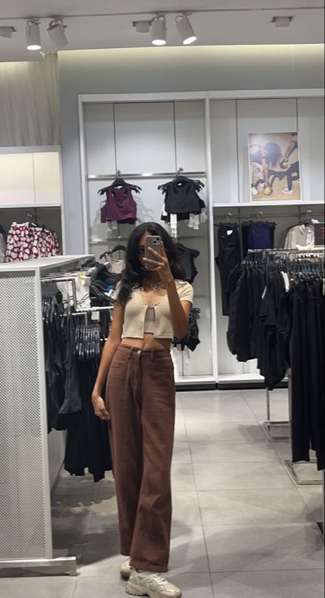 Brown Wide Leg Pants Outfit, Brown Wide Leg Pants, Aesthetic Brown, Desi Fashion Casual, Casual College Outfits, Korean Casual Outfits, Trendy Dress Outfits, Trendy Outfits For Teens, Everyday Fashion Outfits