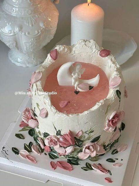 Wedding Cakes Summer, Vintage Birthday Cake, Comic Cake, Amazing Cake Decorating, Cakes Beautiful, Quince Cake, Vintage Birthday Cakes, Summer Wedding Cakes, Recipe Cake