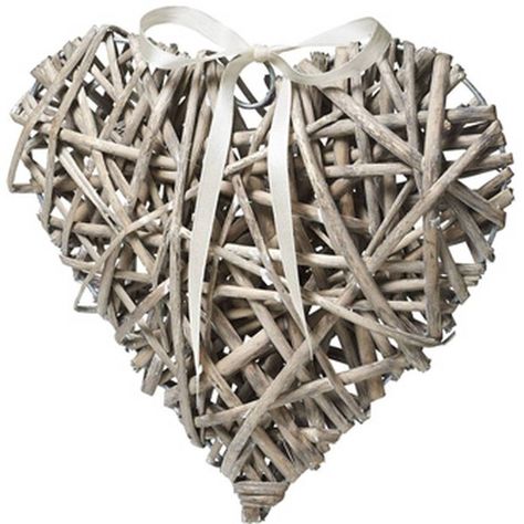 Natural Wicker Heart Decoration 10 x 10 cm (2.47 CAD) ❤ liked on Polyvore featuring home, home decor and heart home decor Bannister Garland, White Twig Tree, Diy Interior Design Projects, Wicker Heart, Mothersday Gift, Rustic Chic Decor, Wicker Hearts, Valentines Day Date, Wedding Venue Decorations