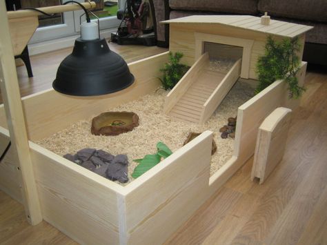 In love with this Tortoise Table! Would make it larger for my little guy though! Tartaruga Habitat, Tortoise Enclosure Indoor, Tortoise Cage, Turtle Enclosure, Russian Tortoise Diet, Tortoise House, Turtle Homes, Tortoise Enclosure, Tortoise Table