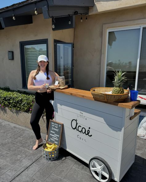 Nothing like some Açaí Bowls with a view😍😋 Congratulations @cchip38 and thanks for the invite to the Post Yoga Bachelorette Brunch🍾☀️ Yoga Bachelorette, Bachelorette Brunch, Post Yoga, Coffee Van, Cafe Decor, Food Truck, Acai Bowl, Cafe, Yoga