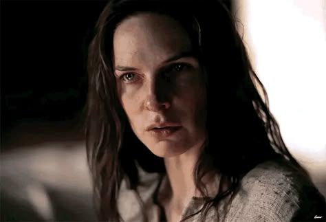 Rebecca Ferguson Dune, Rebecca Ferguson Gif, Rebecca Ferguson Black And White, Roger Zelazny, Midevil Face Claims Gif, Medieval Face Claims Gif, Rebecca Ferguson White Queen Gif, Medieval Female Face Claim Gif, Humanitarian Work