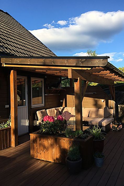 Pergolas - No idea where to start searching for the right solution for your needs? Look no further, check out Amazon for everything you need. Pergola Med Tak, Altan Med Tak, Terrasse Med Tak, Shade Cloth Garden, Carport Patio, Garden Mesh, Vinyl Pergola, Pool Shade, Patio Sun Shades