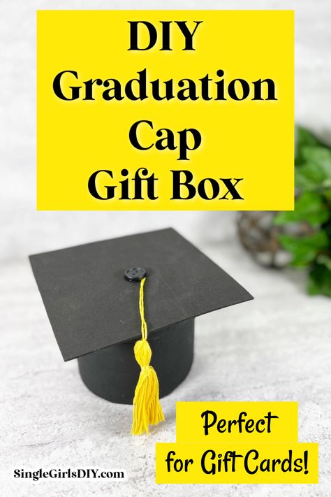 homemade gift box that looks like a graduation cap displayed on a white background Graduation Gift Box Ideas Diy, Diy Graduation Card Box Ideas, Graduation Box Gift Ideas, Graduation Card Box Diy, Money Box Diy, Unique Graduation Invitations, Graduation Basket, Diy Graduation Cards, Diy Card Box