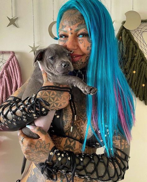 AMBER LUKE FANPAGE🧚🏼‍♀️✨ on Instagram: “I can’t 🥺 Meet Amber’s support puppy Lillia Alexis Luke🥺💖” Amber Luke, Face Tattoos, Amber, Dreadlocks, I Can, Puppies, Models, Canning, Tattoos