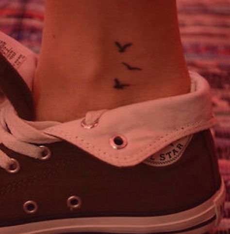 Bird ankle tattoo Ankle Tattoo For Girl, Vogel Tattoo, Tattoo Bird, Petit Tattoo, Ankle Tattoos, Bird Tattoo, Dream Tattoos, Ankle Tattoo, Little Tattoos