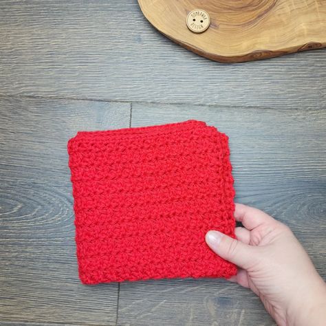 Trinity Stitch Washcloth. Free Crochet Pattern and Tutorial for the Trinity Crochet Stitch. #washclothcal Trinity Stitch, Local Yarn Shop, Crochet Hack, Crochet Stitches Guide, Washcloth Pattern, Design Crochet, All Free Crochet, The Trinity, Learn How To Crochet