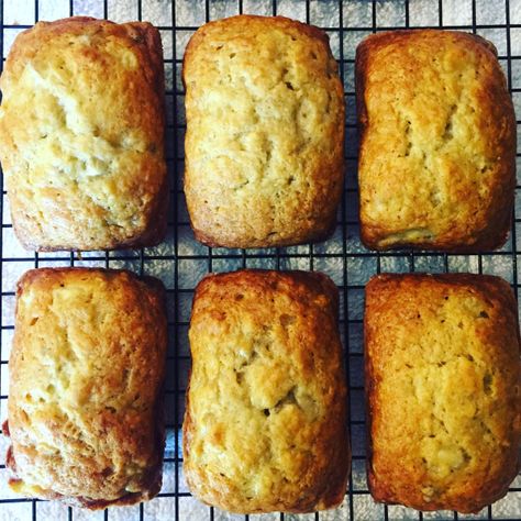 #Recipe Mini Banana Bread Loaves – A Zebra’s Life Mini Loaf Banana Bread Recipe, Mini Banana Bread Recipe, Mini Banana Bread Loaves, Mini Loaf Recipes, Banana Pecan Bread Recipe, Banana Bread Loaves, Mini Banana Bread, Mini Breads, Mini Bread Loaves