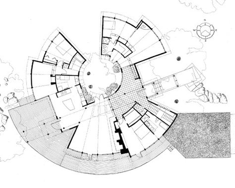 BLUE SKY ARCHITECTURE: circular house with an inner courtyard. Love this idea. Circular House, Sky Architecture, Circular Buildings, Conceptual Sketches, Concept Models Architecture, Inner Courtyard, Architecture Concept Drawings, Architectural Section, Layout Architecture