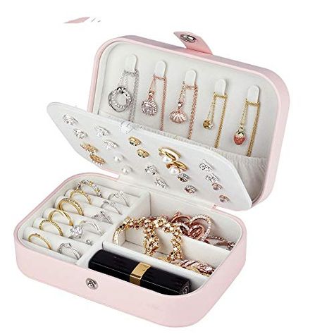 Travel Jewelry Organizer Cases, Functional Jewelry, Perfume Organization, Travel Jewelry Organizer, Hanging Necklaces, Leather Jewellery, Ring Storage, Makeup Bag Organization, Jewelry Organizer Box