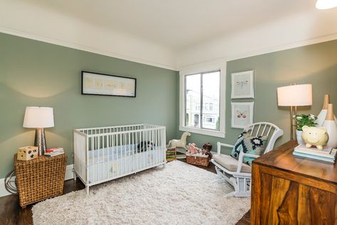 Light Green Nursery, Nursery Guest Room, Sage Green Bedroom, Baby Boy Bedroom, Baby Room Neutral, Girl Nursery Room, Green Nursery, White Nursery, Green Walls