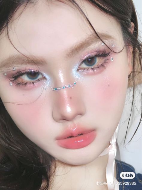 Aegyo Sal Makeup, Layout Makeup, Aespa Concert, Idol Makeup, Gem Makeup, Futuristic Makeup, Japan Makeup, Sparkle Makeup, Pop Makeup