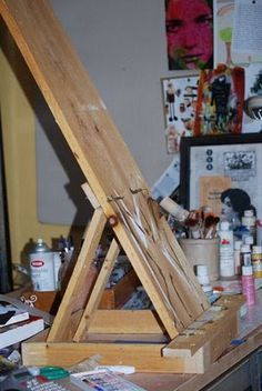 art in the garage: How To Build An Inexpensive Easel Build An Easel, Small Tool Shed, Painters Easel, Theatre Background, Shed Build, Shed Workshop, Diy Easel, Prefab Sheds, Pochade Box