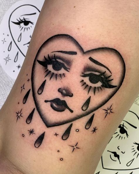 𝕰𝖑𝖑𝖊𝖓 𝕸𝖊𝖑𝖑𝖔𝖓 on Instagram: "Crying heart for Samantha 🖤" Shoulder Tattoo For Men Minimalist, Risque Tattoos For Women, Hand And Eye Tattoo, Deep Love Tattoo, Face In Heart Tattoo, Cold Blooded Tattoo, Watsky Tattoo, Heart Tattoo With Face, Old School Women Tattoo