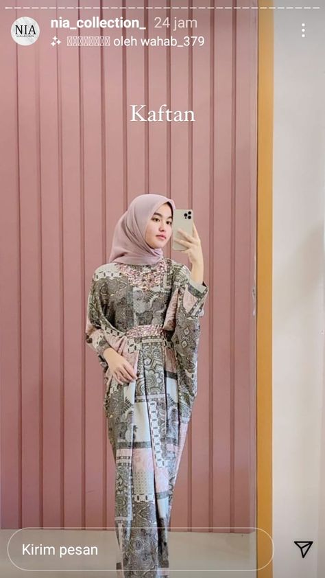 Inspirasi Kaftan Lebaran, Kaftan Lebaran, Kaftan Hijab, Lebaran Outfit, Eid Outfit Ideas, Braidsmaid Dresses, Batik Skirt, Best Online Clothing Stores, Model Gamis