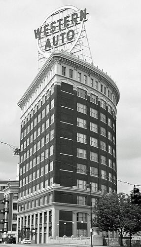 Western Auto Western Auto, Vintage Electronics, Electronics, Building