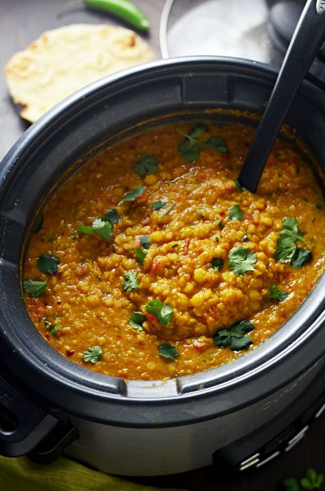 Dahl Recipe, Indian Lentils, Spiced Lentils, Lentil Recipes, Slow Cooker Meals, Unsweetened Coconut, Idee Pasto Sano, Indian Spices, Indian Cooking