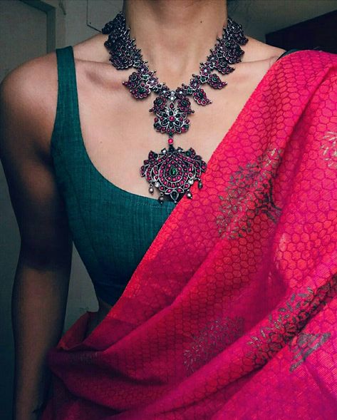 #NusratZahan Dark Pink Saree, Saree Blouse Styles, Indian Sari Dress, Indian Saree Blouse, Indian Saree Blouses Designs, Indian Fashion Saree, Saree Blouse Designs Latest, Trendy Sarees, Saree Trends