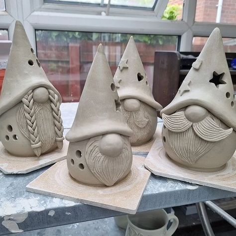 Ceramic.lovers 💙💙 | 🕯🕯❤️❤️🤩👌 These beautiful ceramic gnome tealights from @vivifiedmudceramics Would you like to see the finished versions of the dwarfs you... | Instagram Clay Gnomes, Holiday Pottery, Thanks For Following Me, Diy Gifts To Make, Pottery Handbuilding, Diy Ceramic, Tag Friends, Raku Pottery, Ceramic Shop