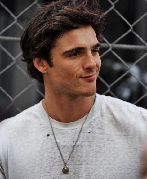 Grand Prix Monaco, Brown Hair Male, Noah Flynn, Brown Hair Men, Hbo Go, Jacob Elordi, Hot Dads, Model Face, Hot Actors