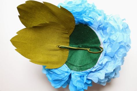 Flower Hat Tutorial, Headpiece Tutorial, Paper Flower Crowns, Hydrangea Leaf, Foam Wig, Theme Carnaval, Crazy Hat, Flower Costume, Rose Hat