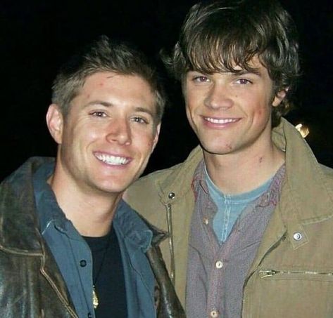 Sammy Supernatural, Jared Padalecki Brother, Benedict Sherlock, John Winchester, Jensen Ackles Jared Padalecki, Supernatural Pictures, Winchester Supernatural, Sam And Dean Winchester, Sam Dean