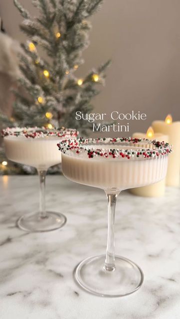 Holiday Cake Stand Cocktail, Christmas Cookies And Cocktail Party, Cookie And Cocktail Party, Christmas Ornament Cocktail Recipe, Baileys Christmas Cocktails, Sugar Cookie Espresso Martini, Christmas Martini Holiday Drinks, Christmas Themed Drinks Cocktails, Christmas Signature Cocktail